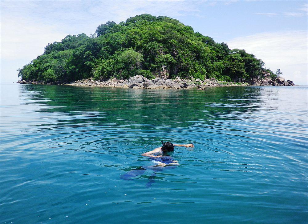 Blue Zebra Island Lodge Senga Exteriör bild