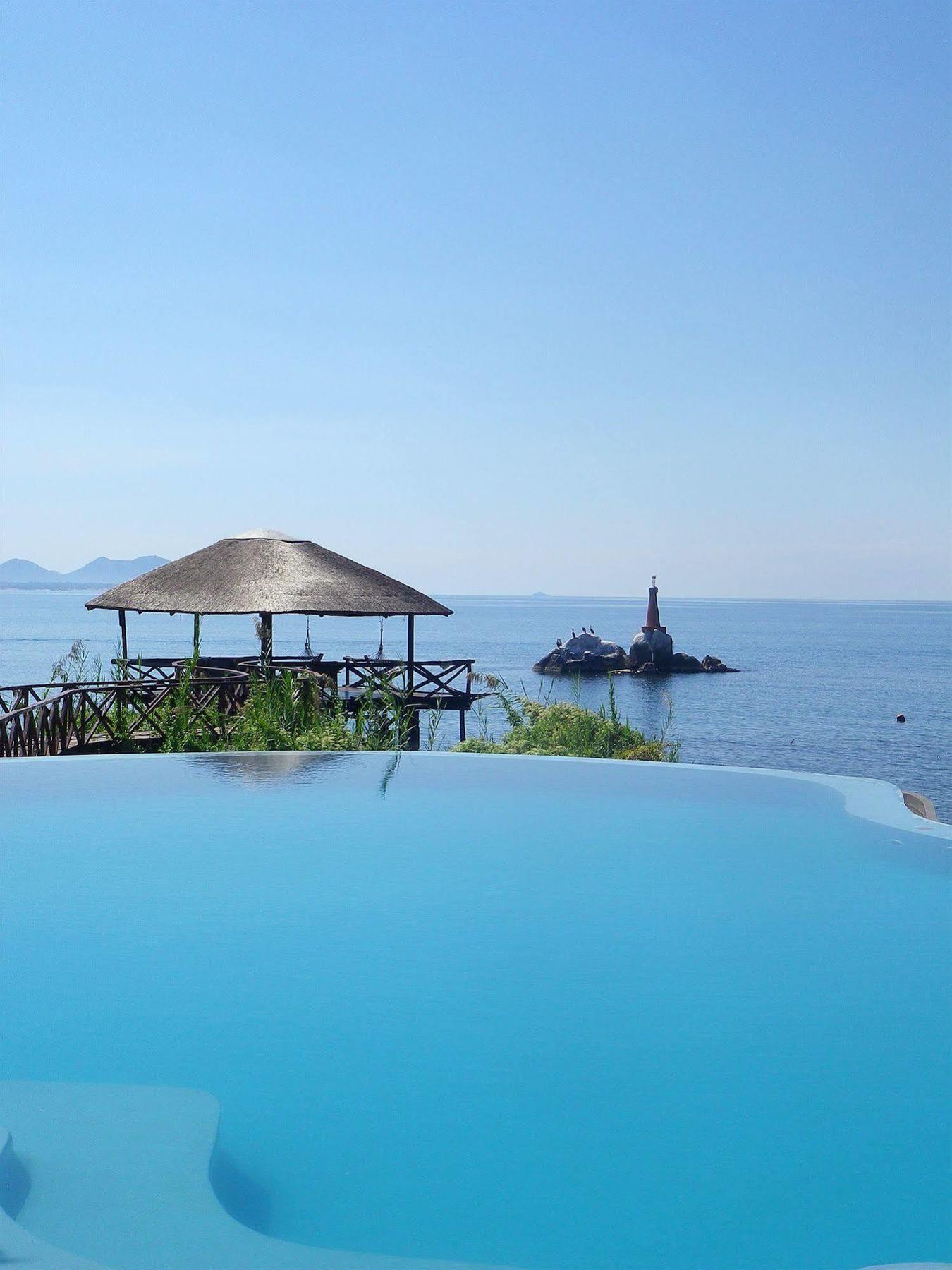 Blue Zebra Island Lodge Senga Exteriör bild