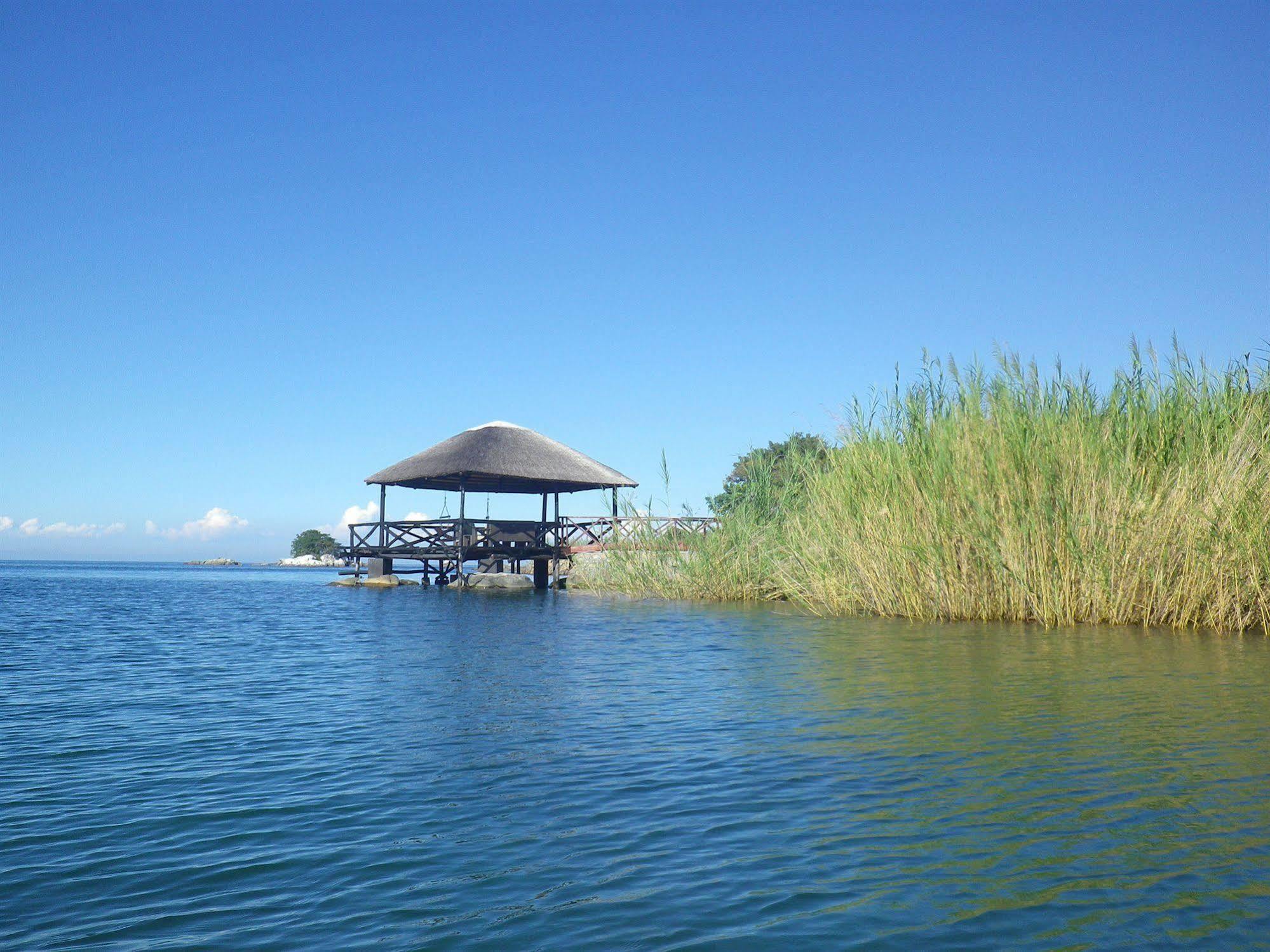 Blue Zebra Island Lodge Senga Exteriör bild