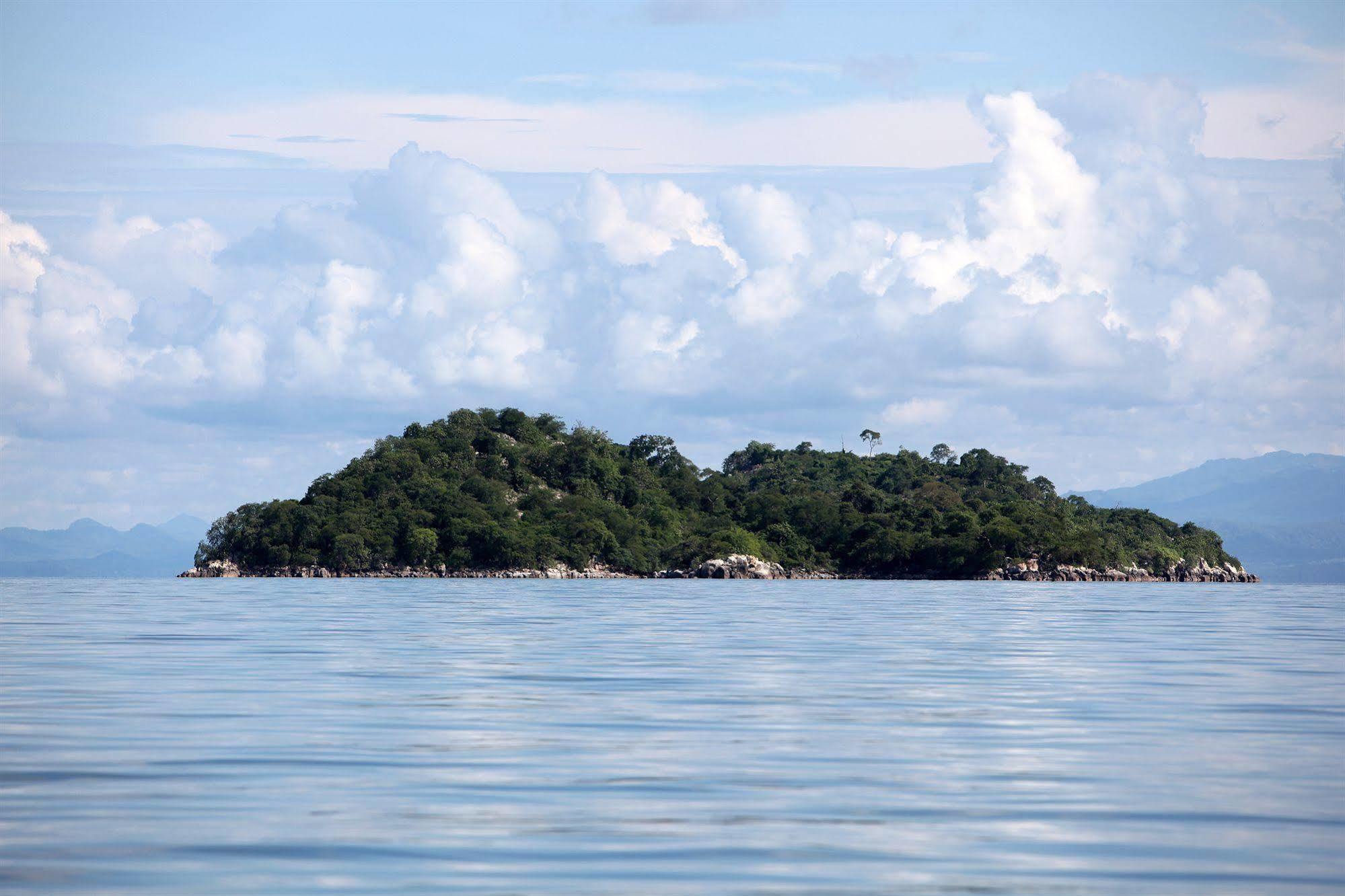 Blue Zebra Island Lodge Senga Exteriör bild